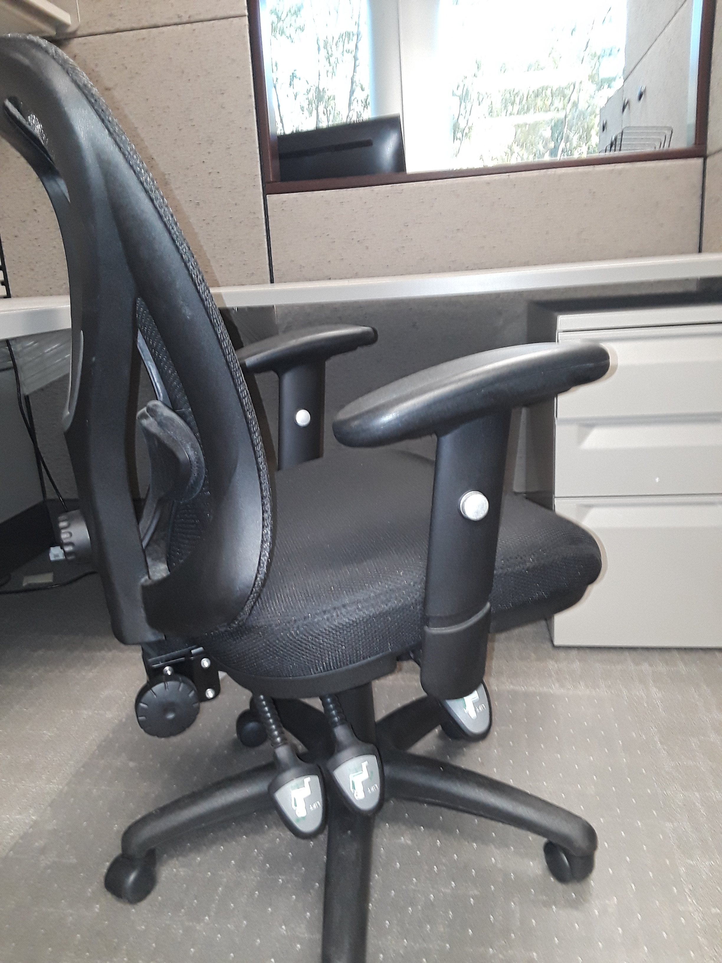 used office chairs  affordable office furniture  cubicles